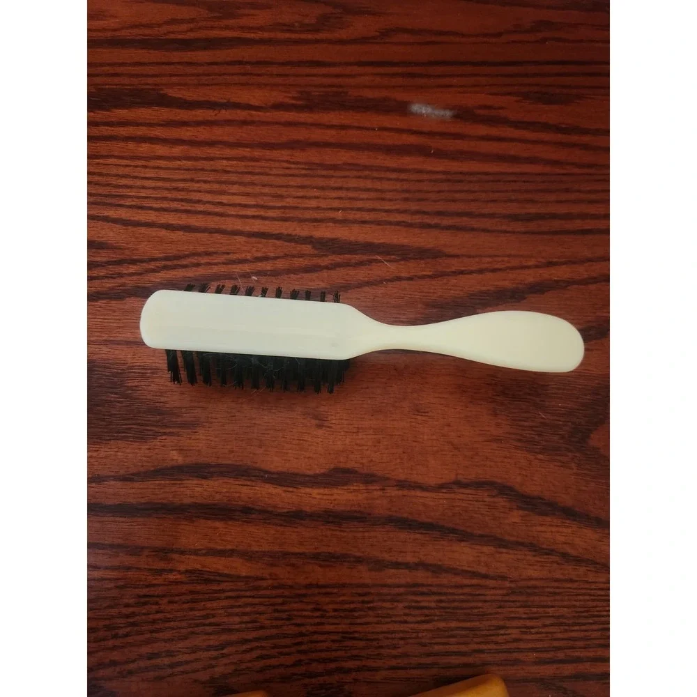 Vintage White Nylon Hairbrush Plastic Firm‎ Bristles Good Used Condition